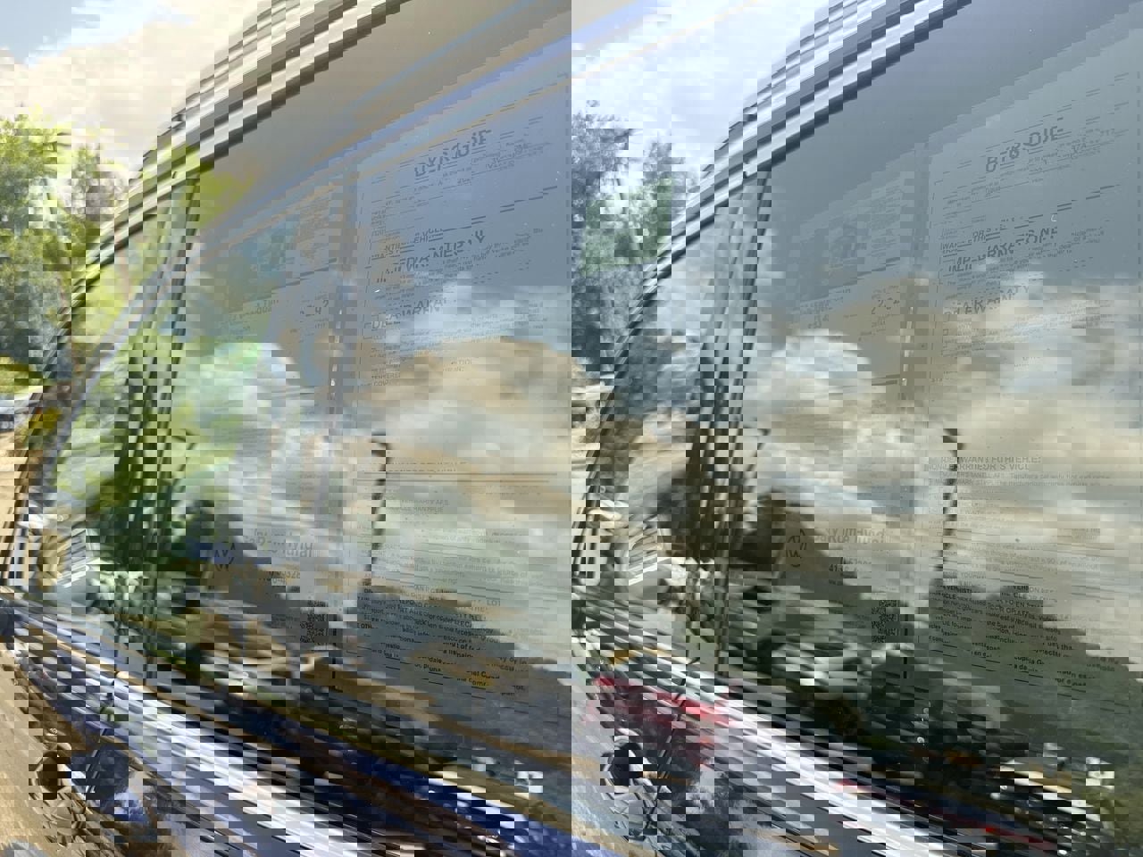 Used 2023 Volkswagen Tiguan SE image 23