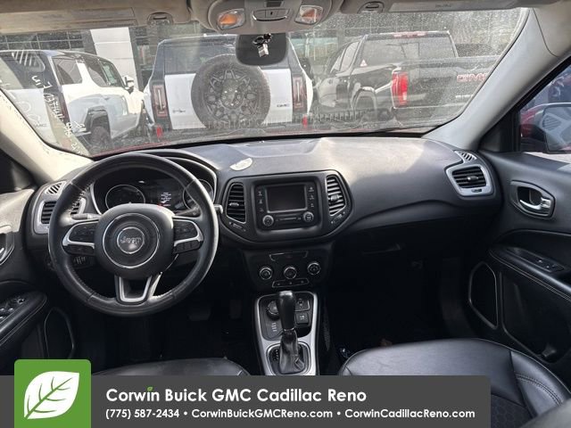 Used 2018 Jeep Compass Latitude w/ Cold Weather Group image 12