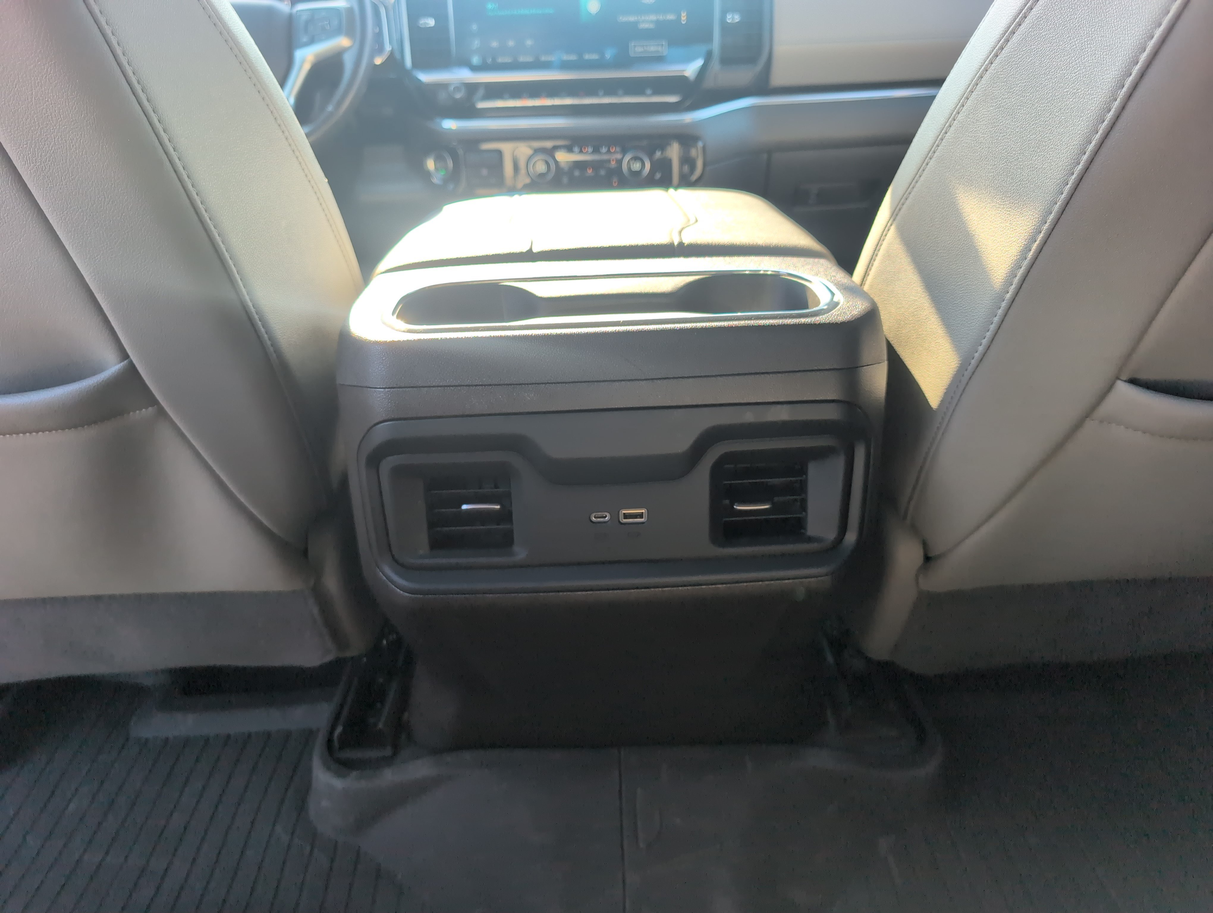Used 2023 Chevrolet Silverado 1500 LT Trail Boss w/ LT Trail Boss Premium Package AWD/4WD image 31