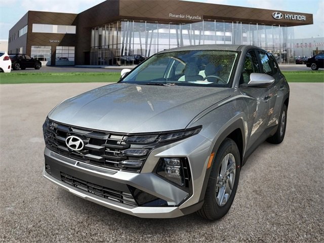 New 2026 Hyundai Tucson SE image 1