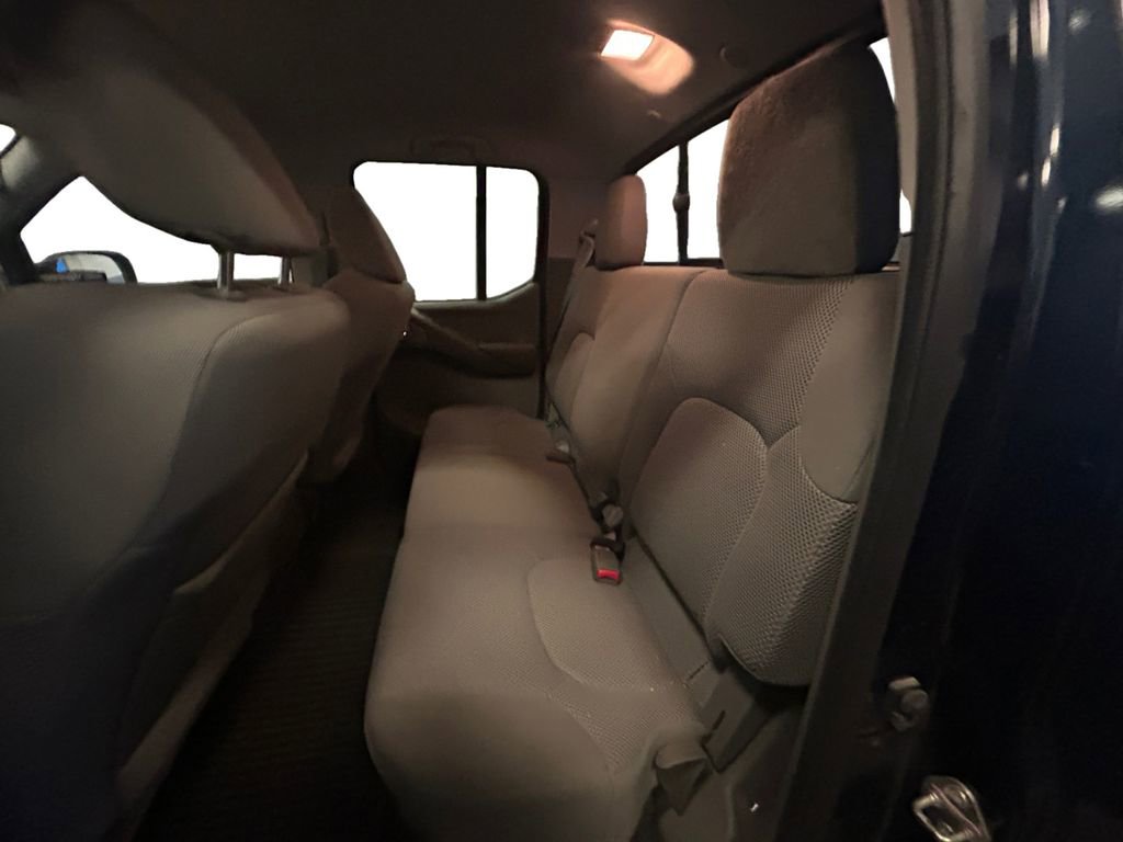 Used 2020 Nissan Frontier SV AWD/4WD image 14