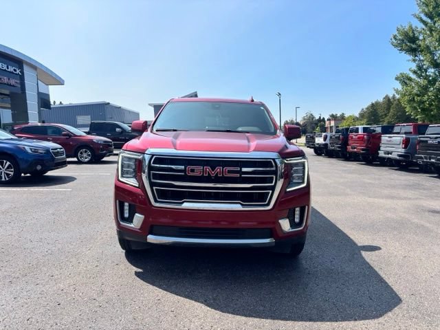 Used 2022 GMC Yukon XL SLT w/ SLT Luxury Package AWD/4WD video 3