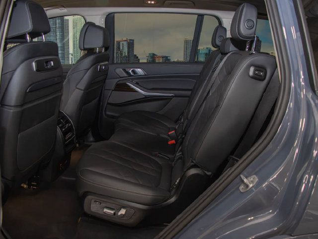 Used 2026 BMW X7 xDrive40i AWD/4WD image 21