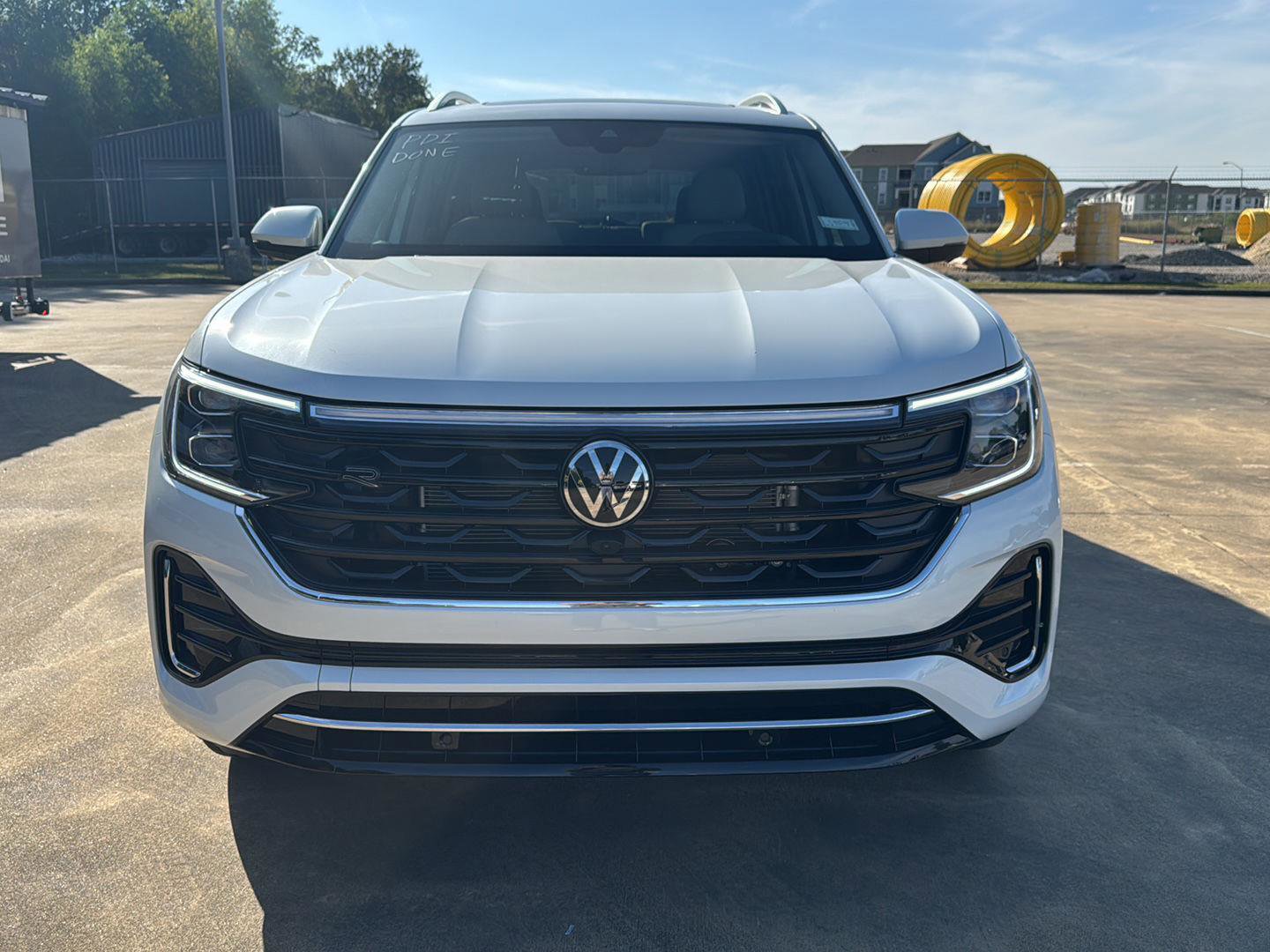 New 2026 Volkswagen Atlas SEL Premium R-Line image 2