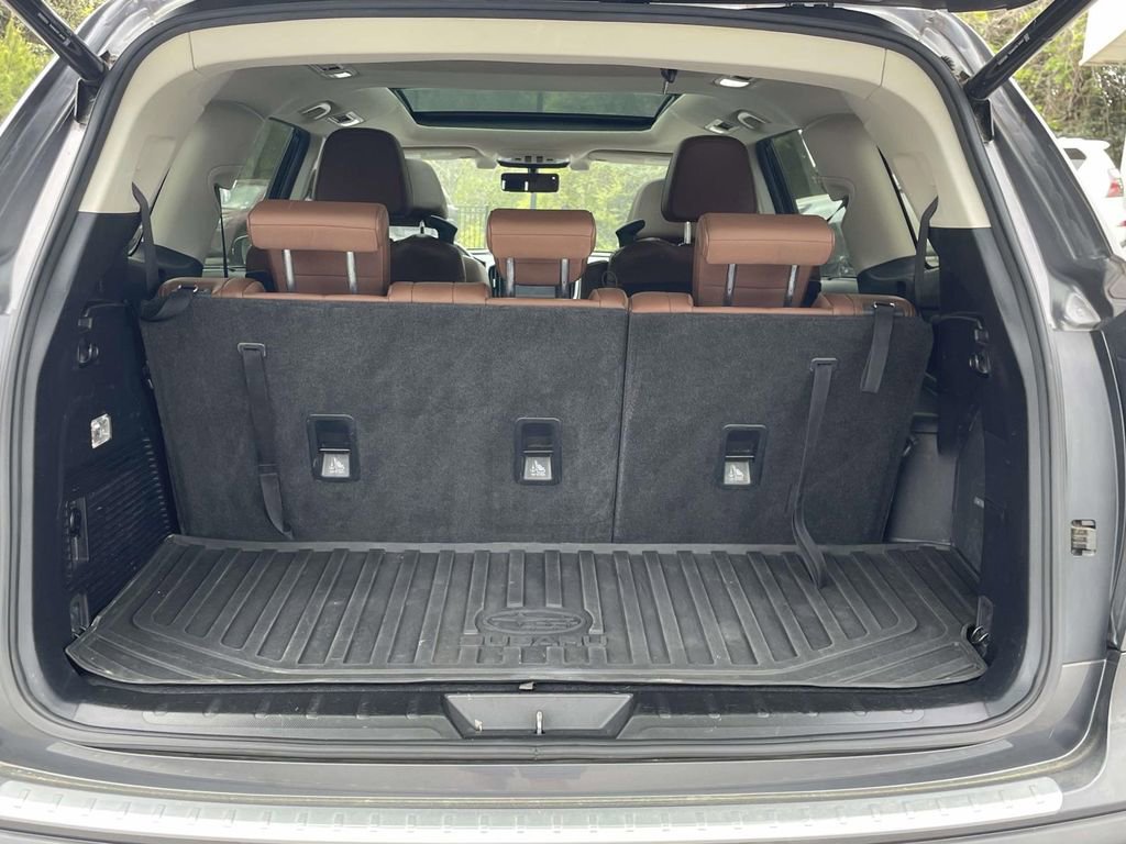 Used 2020 Subaru Ascent Touring w/ Popular Package #2A image 10