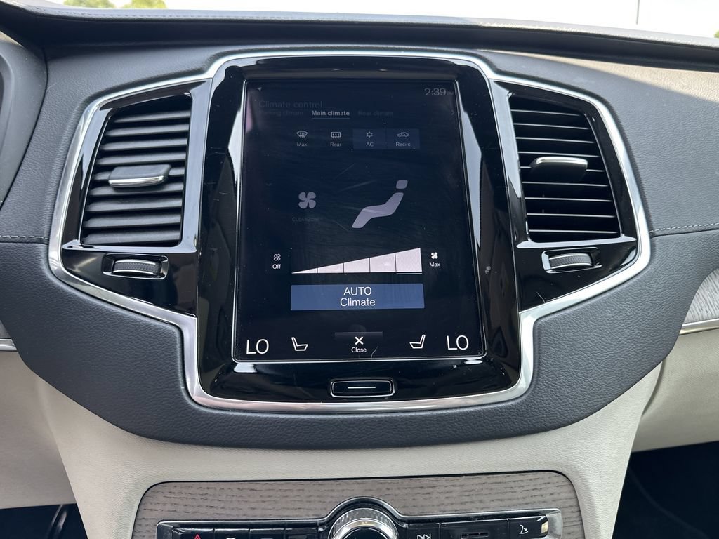 Used 2021 Volvo XC90 T8 Inscription w/ Advanced Package AWD/4WD image 11