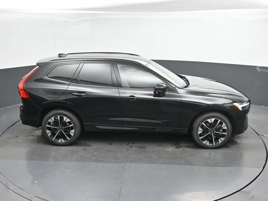 New 2026 Volvo XC60 T8 Plus w/ Protection Package Premier AWD/4WD image 28