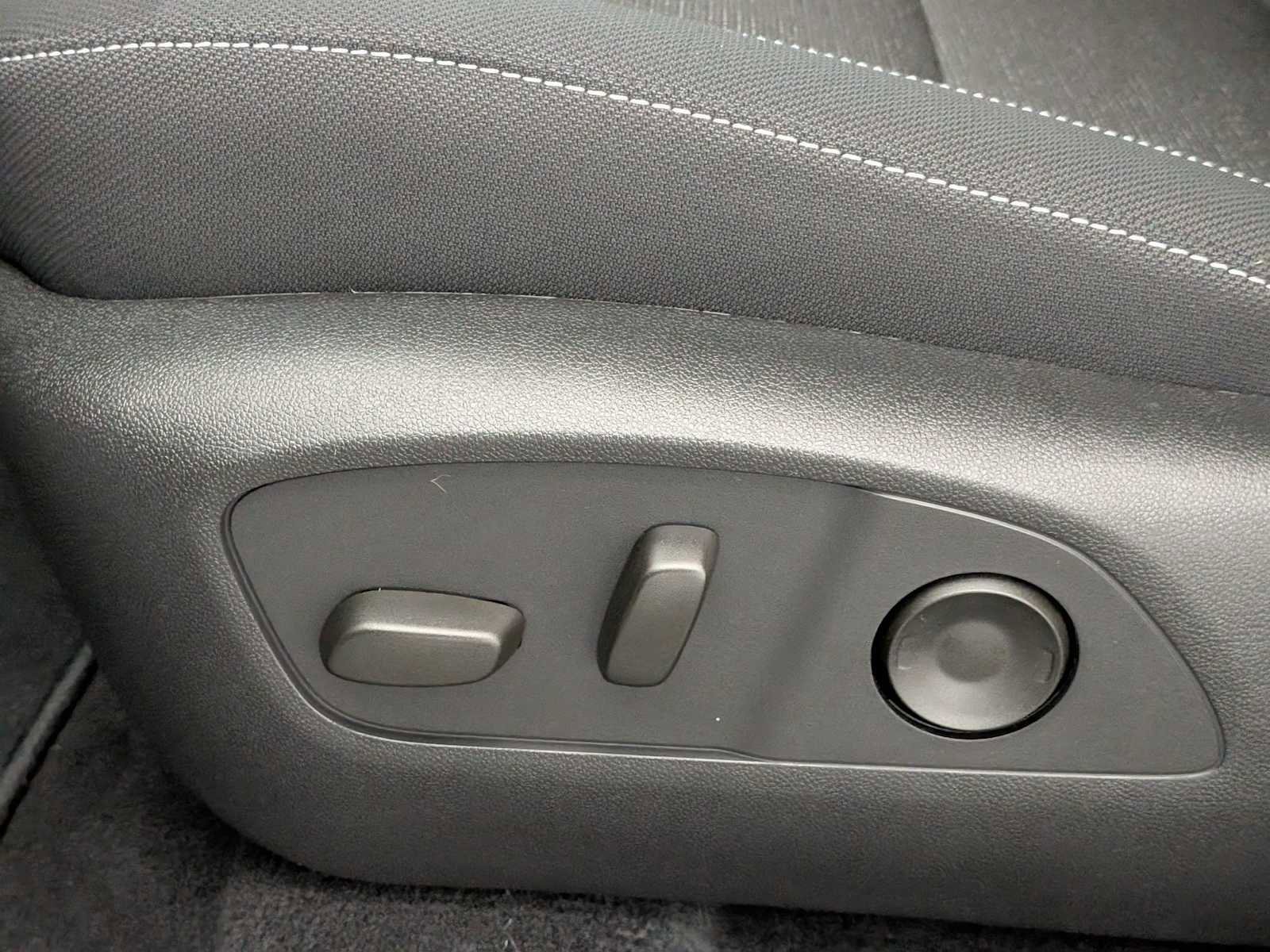 New 2026 Chevrolet Traverse LT w/ Driver Confidence Package image 17