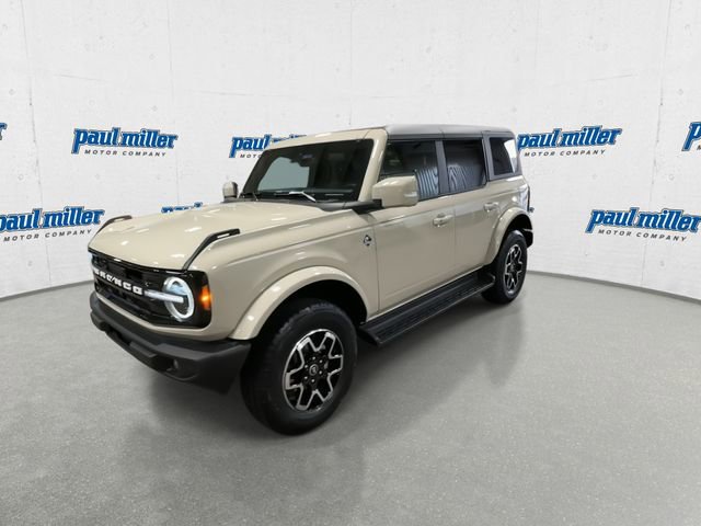 Used 2025 Ford Bronco Outer Banks AWD/4WD image 5