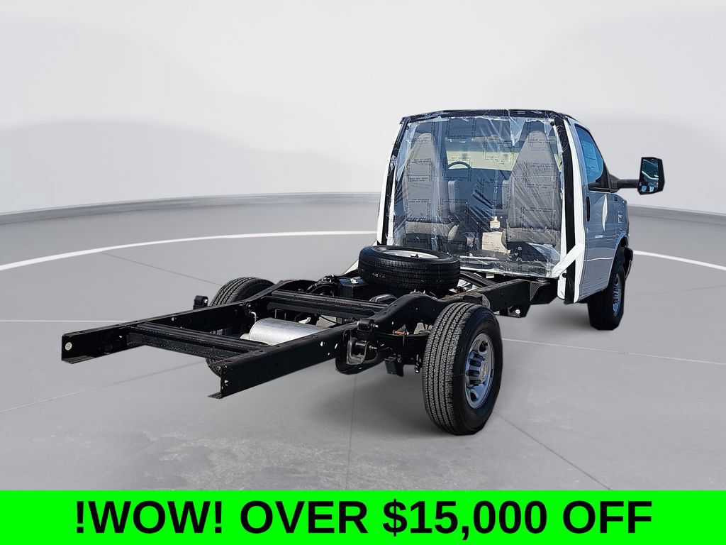 New 2023 Chevrolet Express 3500 w/ Power Convenience Package RWD image 7