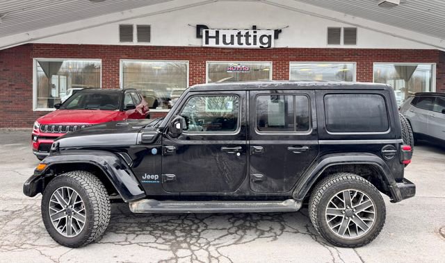 Used 2024 Jeep Wrangler High Altitude image 2