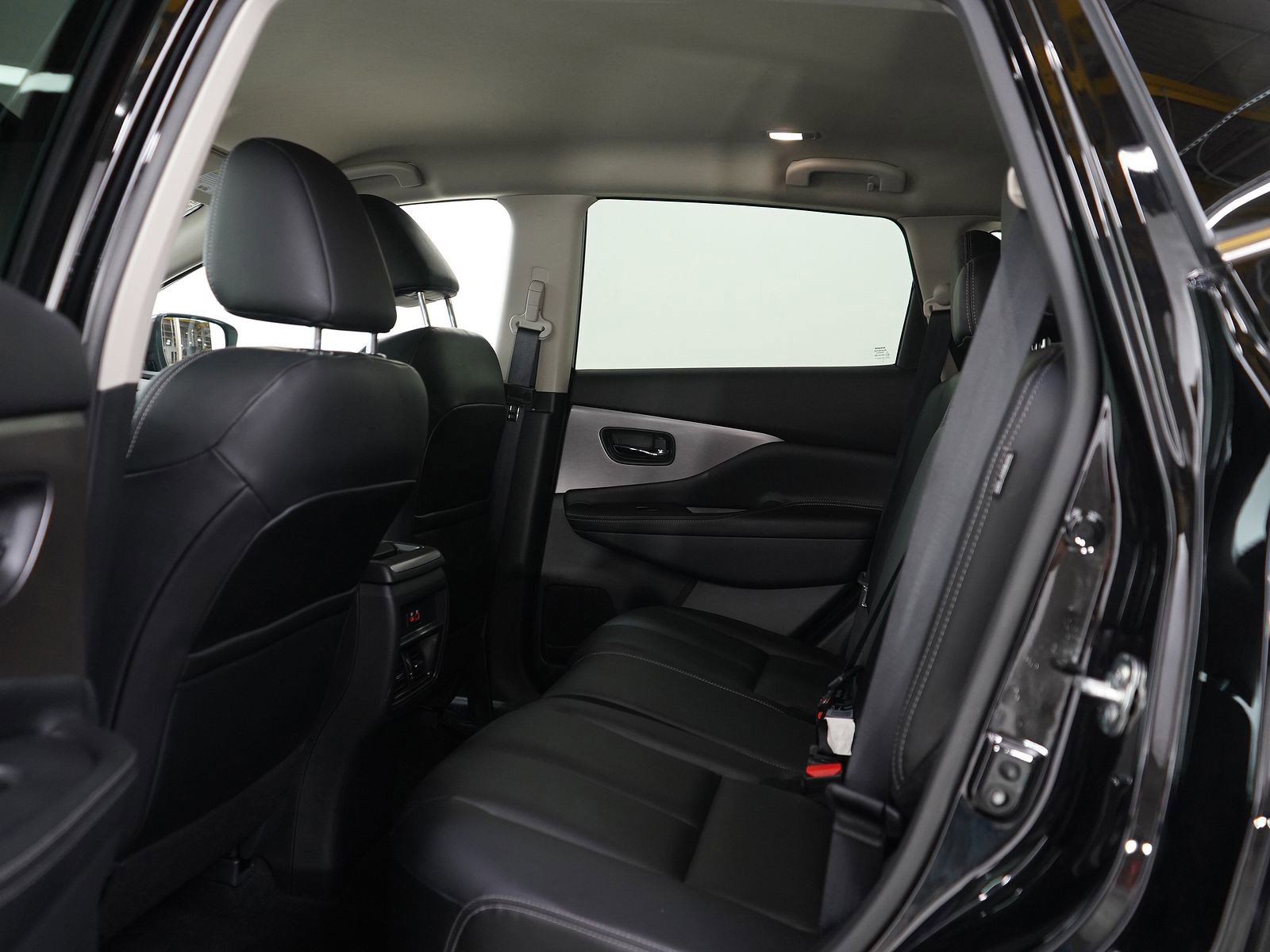 Used 2024 Nissan Murano SV w/ SV Midnight Edition Package AWD/4WD image 18