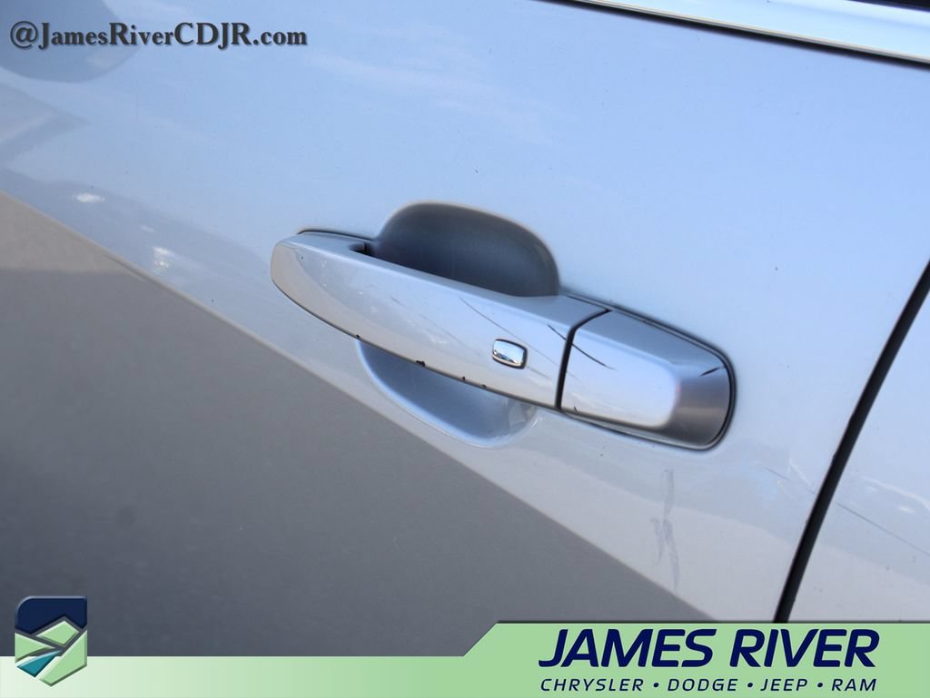 Used 2017 Chevrolet Malibu LS FWD image 19