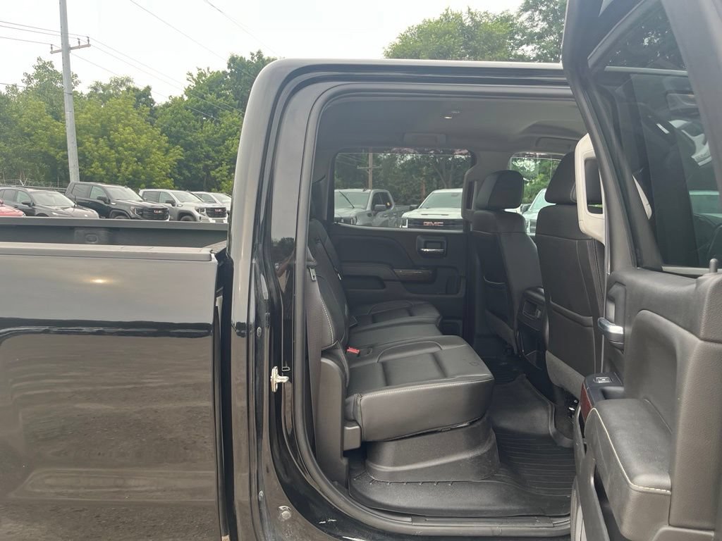 Used 2018 GMC Sierra 2500 SLT w/ Duramax Plus Package AWD/4WD image 31