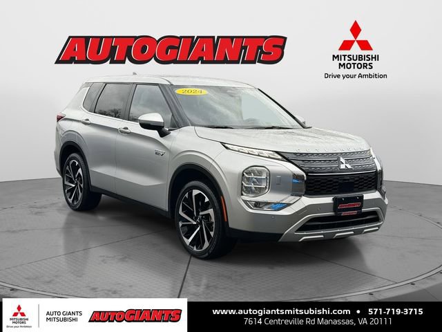 Used 2024 Mitsubishi Outlander SE