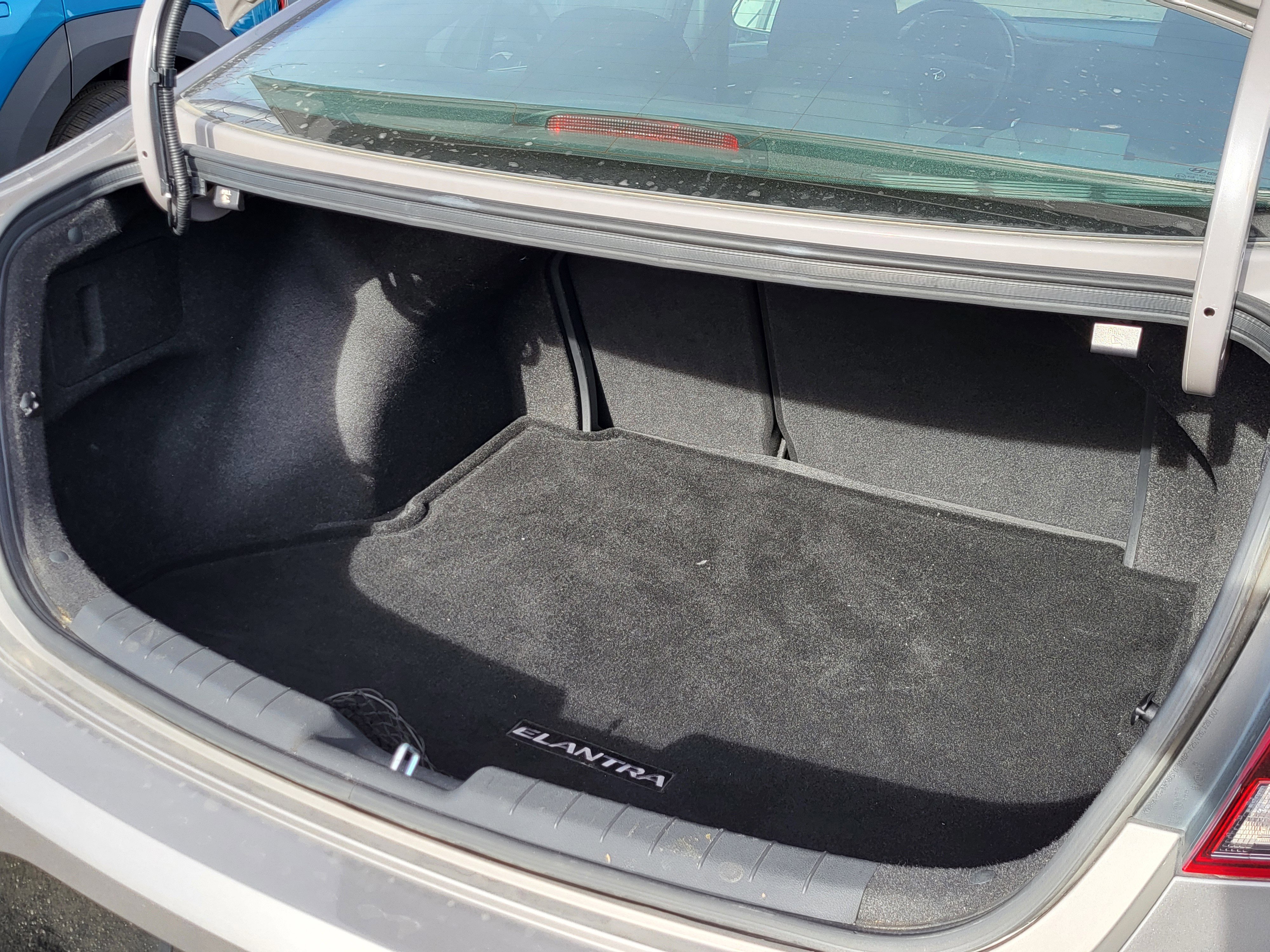 Used 2020 Hyundai Elantra Value Edition w/ Cargo Package (C1) image 13