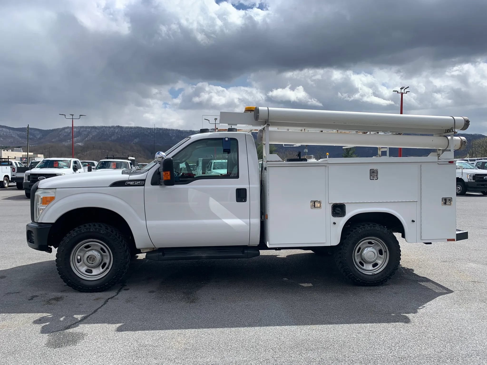 Used 2012 Ford F350 XL w/ PWR Equipment Group AWD/4WD image 5