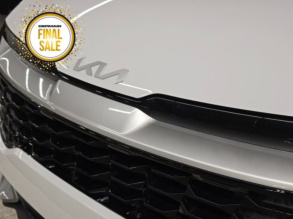 Certified 2025 Kia Sportage EX image 10