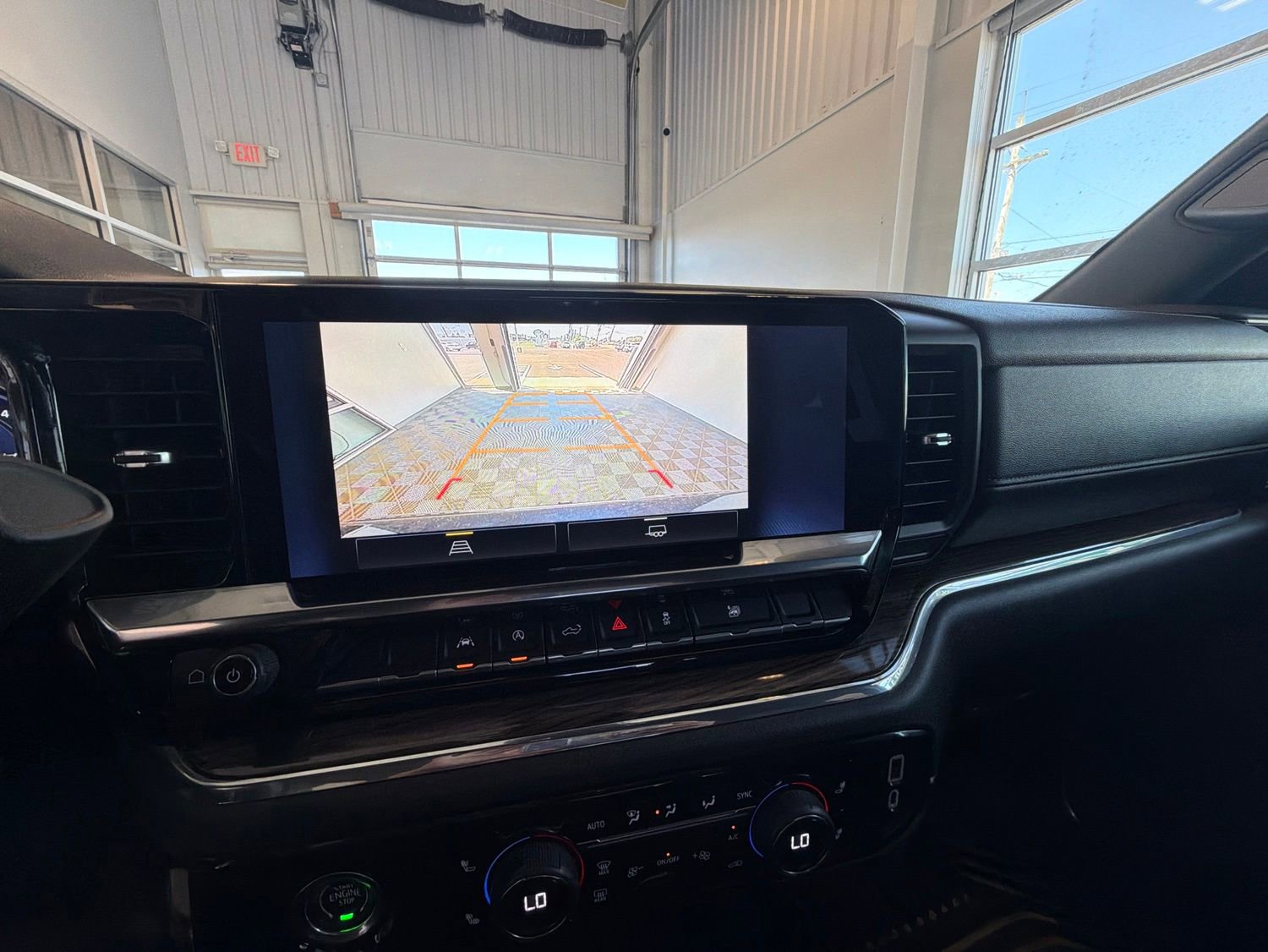 Used 2023 Chevrolet Silverado 1500 LT AWD/4WD image 23