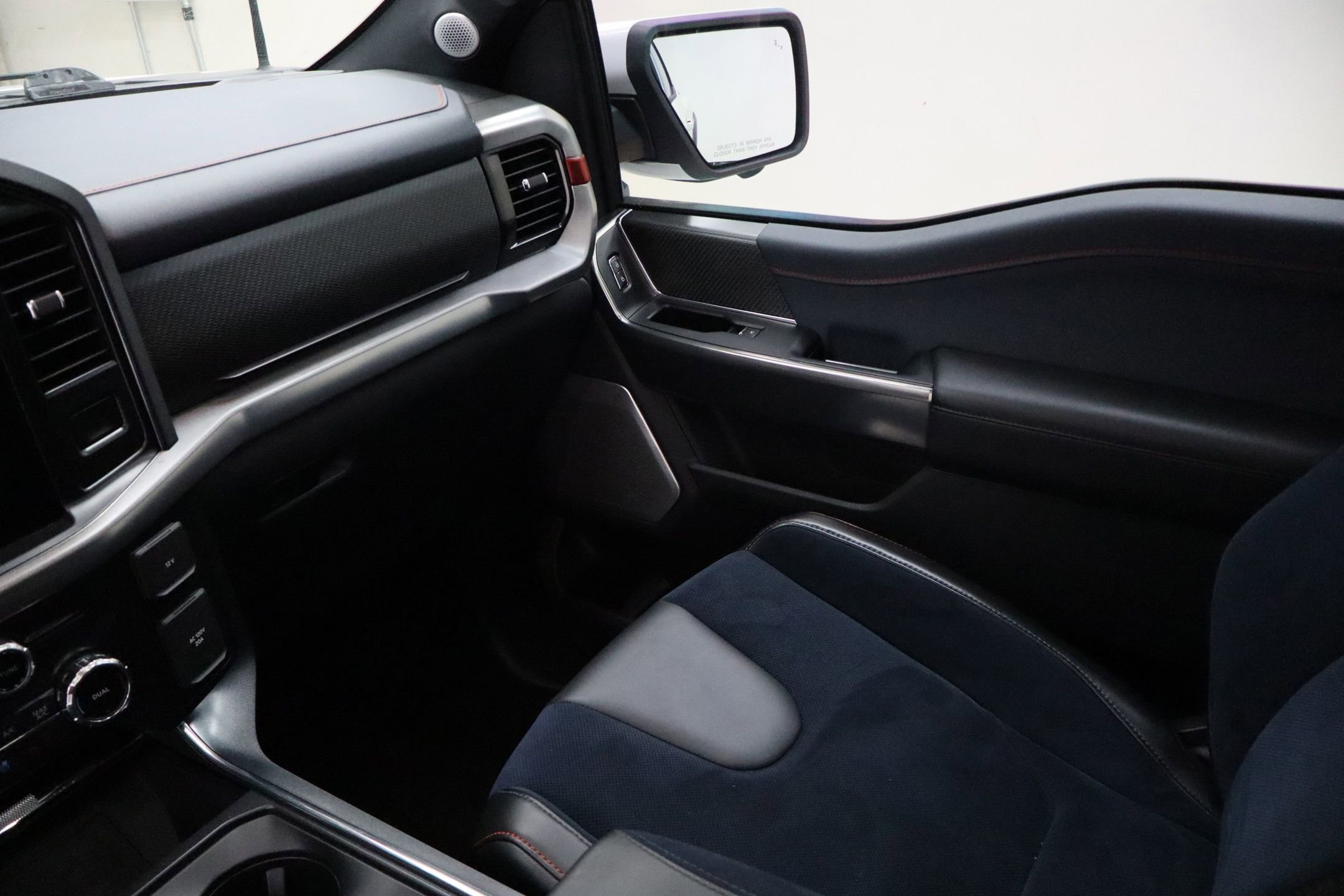 Certified 2022 Ford F150 Raptor w/ Equipment Group 801A High image 23