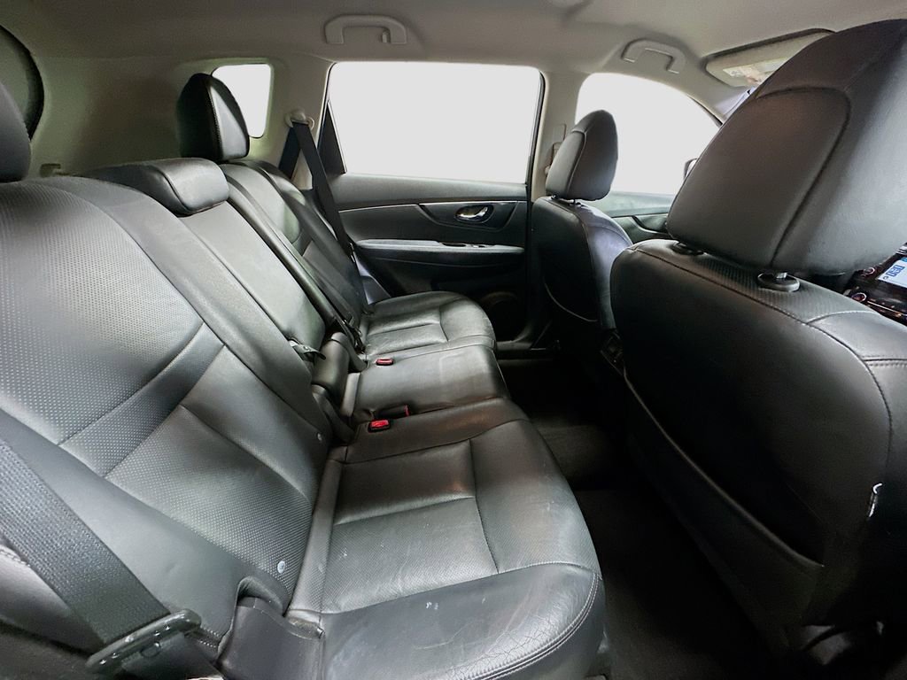 Used 2015 Nissan Rogue SL FWD image 26