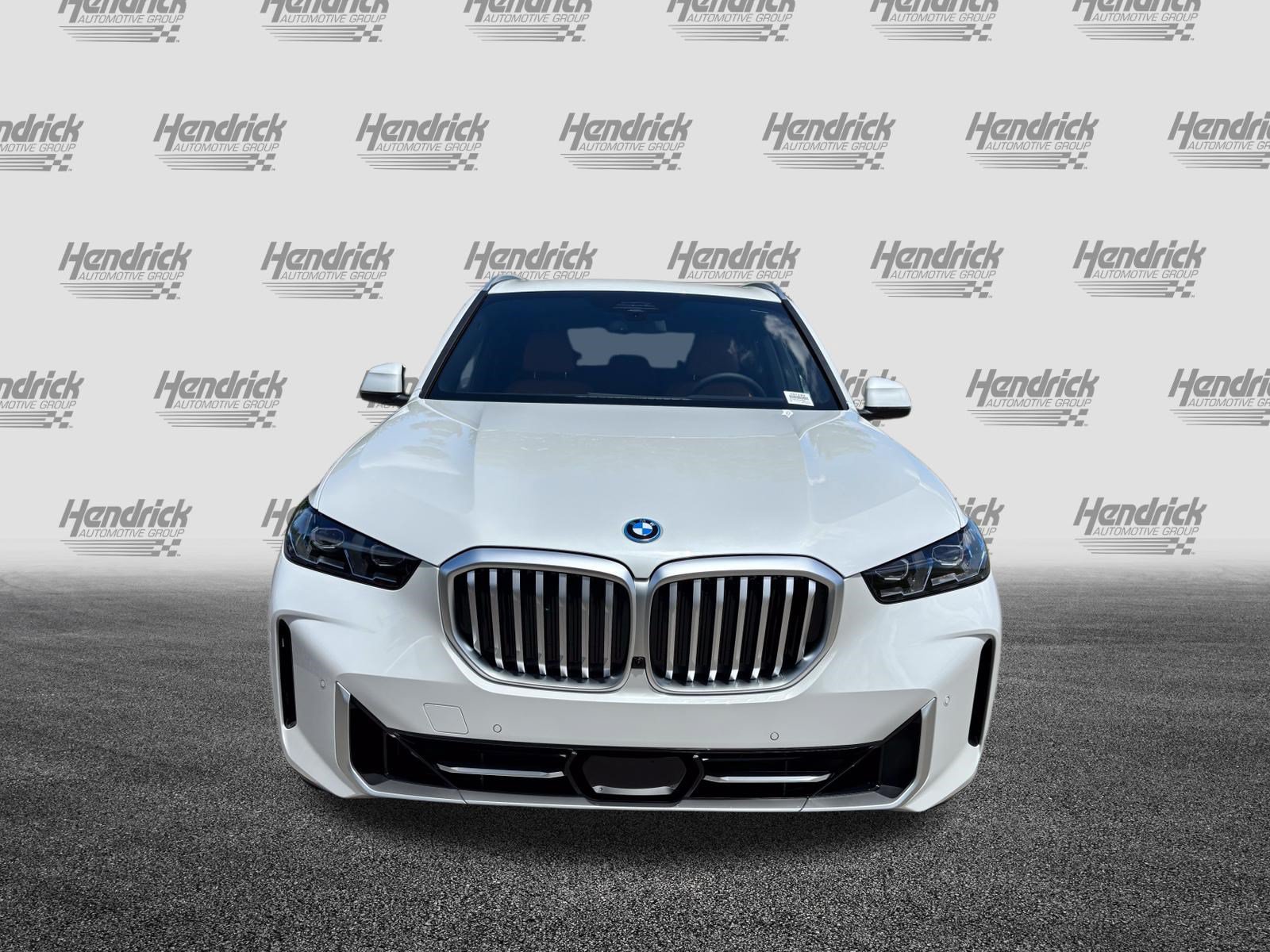 New 2026 BMW X5 xDrive50e AWD/4WD image 3