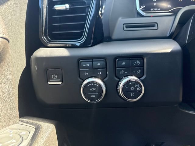Used 2023 GMC Sierra 1500 AT4 w/ AT4 Premium Package AWD/4WD image 27