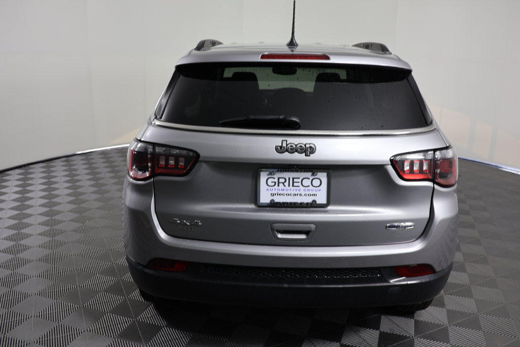 Used 2022 Jeep Compass Latitude w/ Convenience Group AWD/4WD image 7
