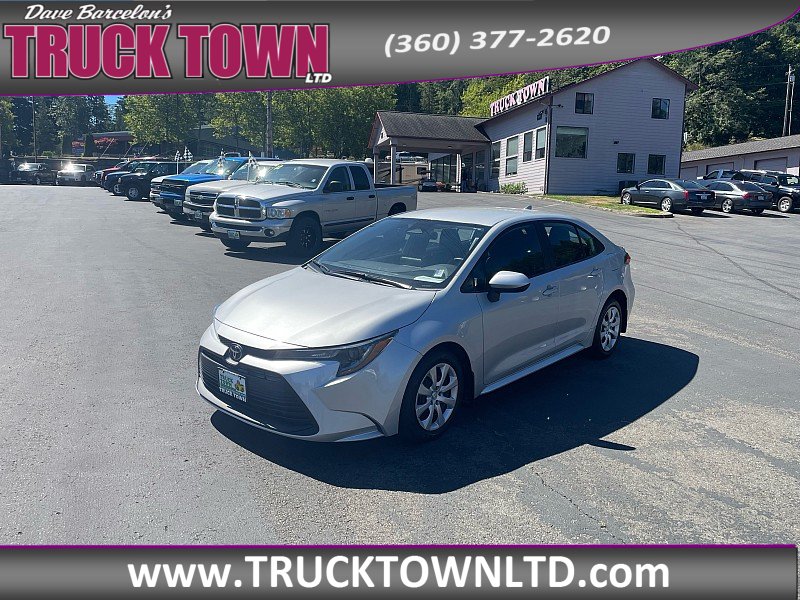 Used 2023 Toyota Corolla LE