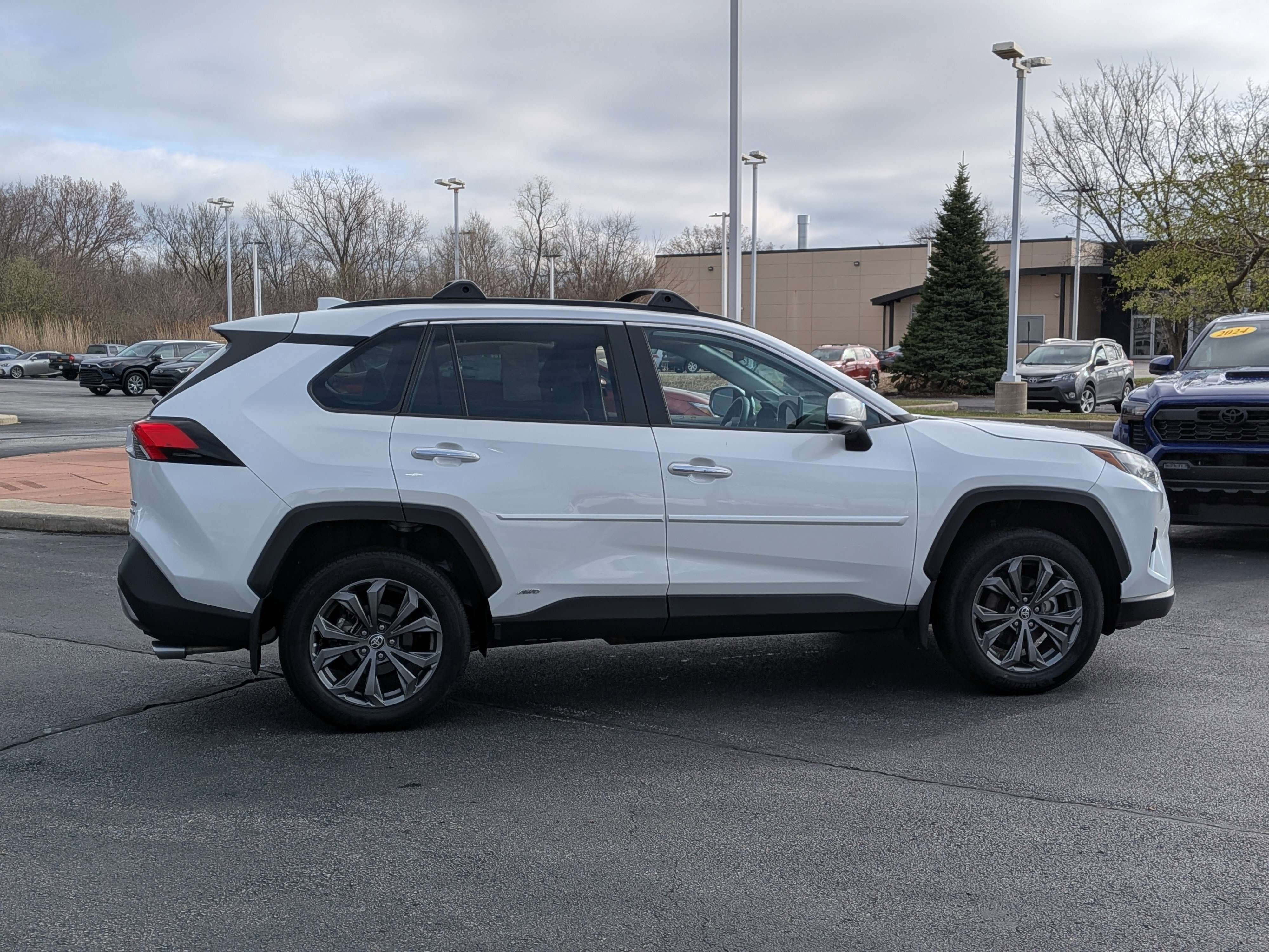 Used 2024 Toyota RAV4 Limited w/ Advanced Technology Package image 9