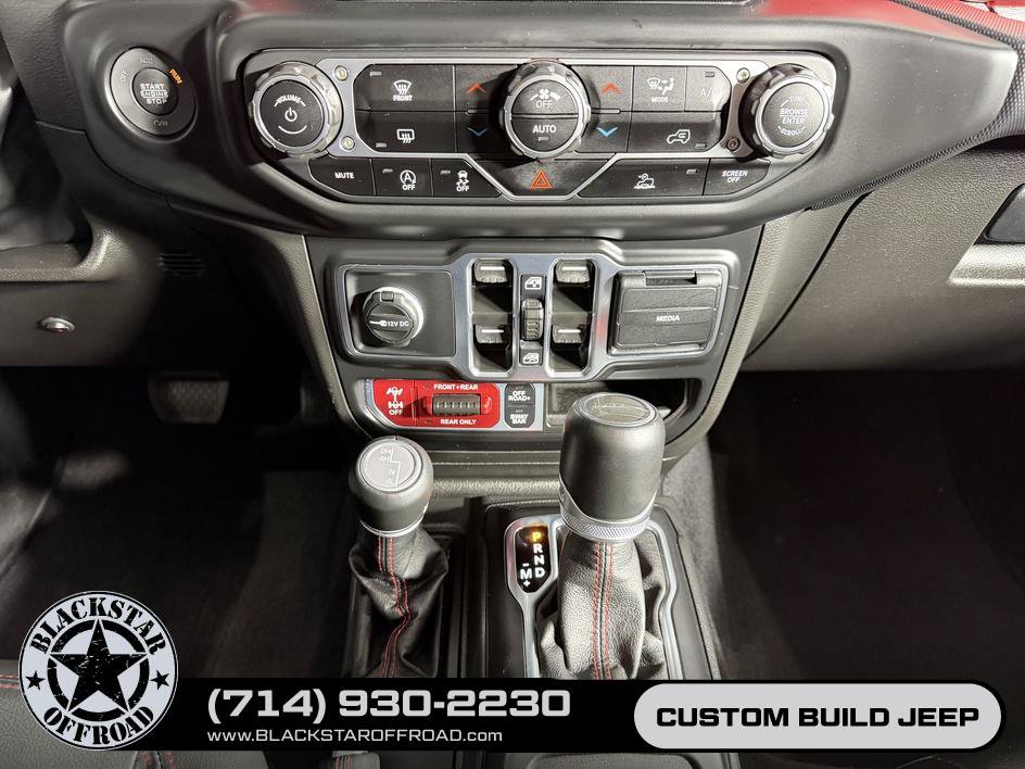 Used 2023 Jeep Gladiator Rubicon w/ Trailer Tow Package AWD/4WD image 24
