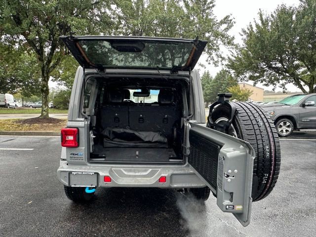 Used 2022 Jeep Wrangler Unlimited Sahara image 15