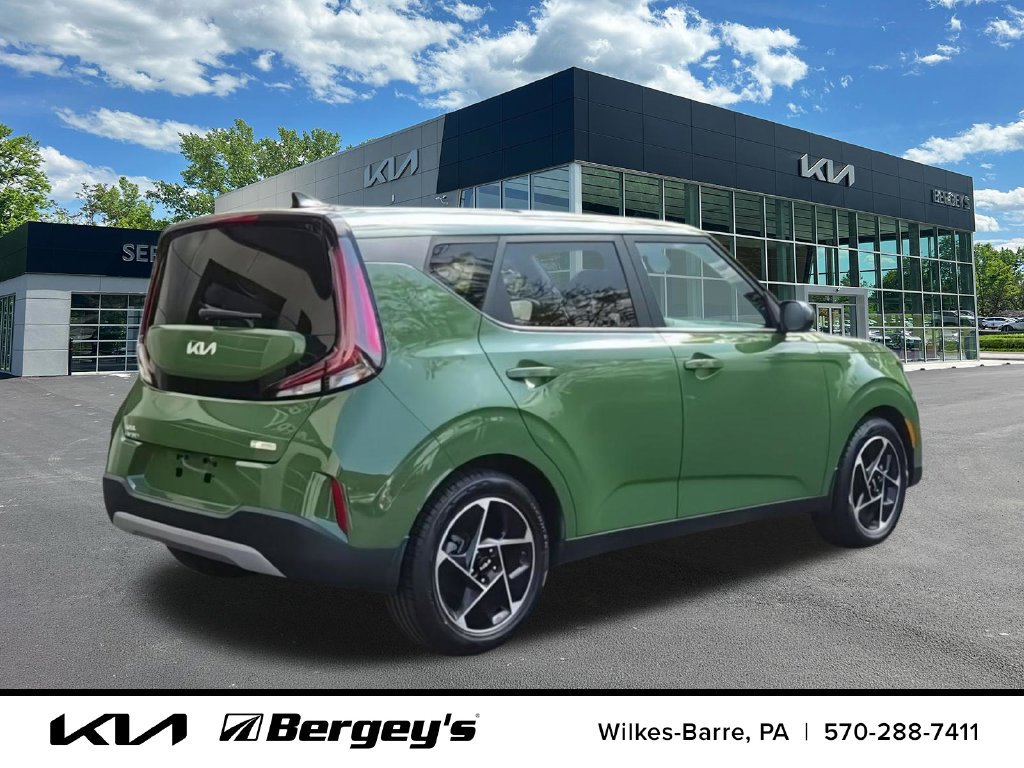 Certified 2023 Kia Soul EX FWD image 10