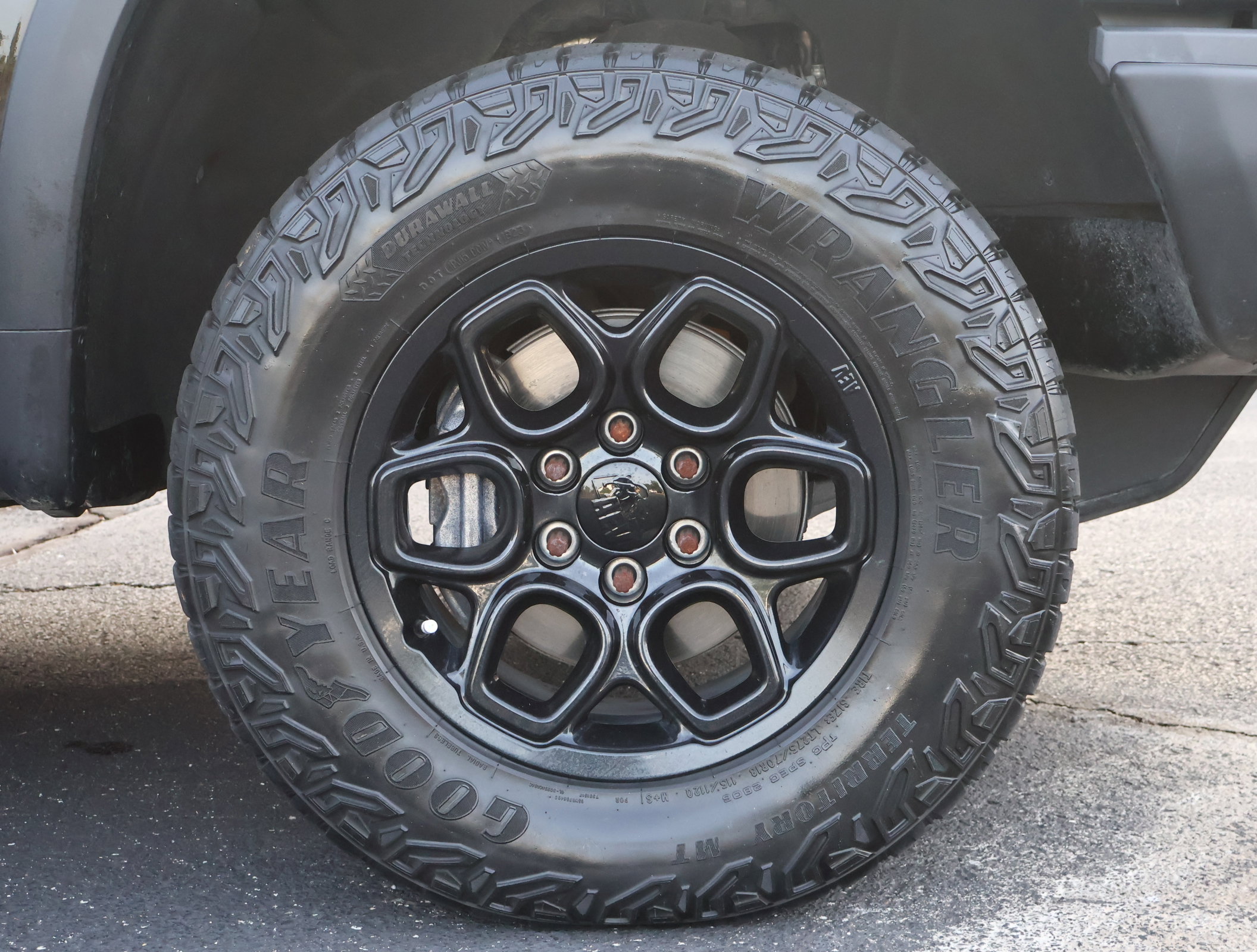 Used 2023 Chevrolet Silverado 1500 ZR2 w/ ZR2 Bison Edition AWD/4WD image 28