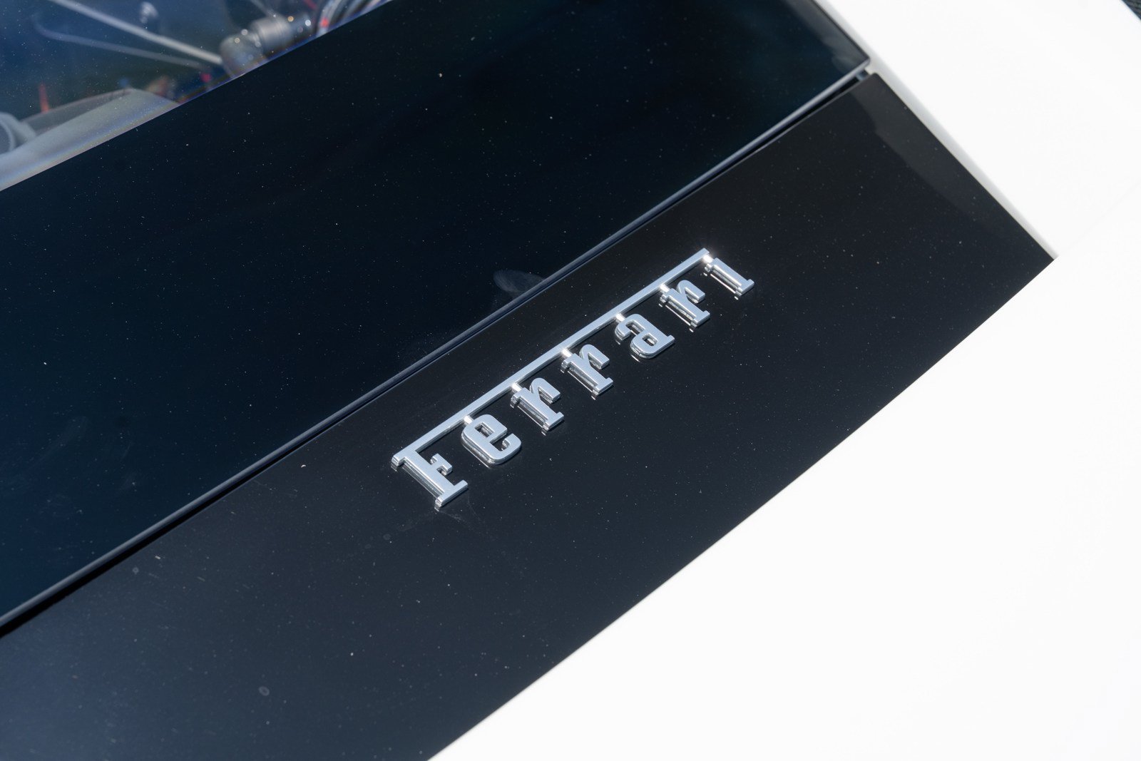 Used 2022 Ferrari F8 Tributo RWD image 16