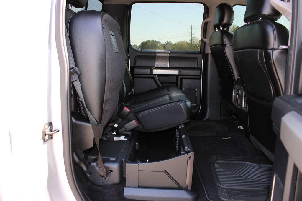 Used 2017 Ford F250 Lariat w/ Chrome Package image 7