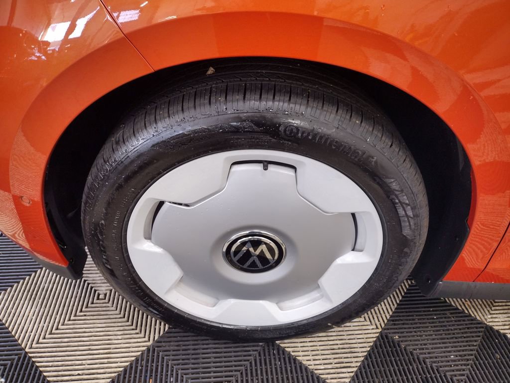 New 2025 Volkswagen ID. Buzz 1st Edition image 5