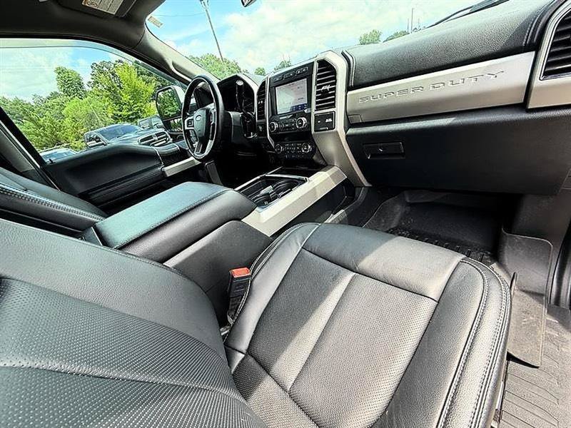 Used 2020 Ford F250 Lariat w/ Lariat Ultimate Package AWD/4WD image 25