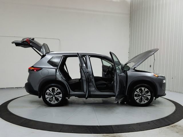 Used 2023 Nissan Rogue SV w/ SV Premium Package image 16