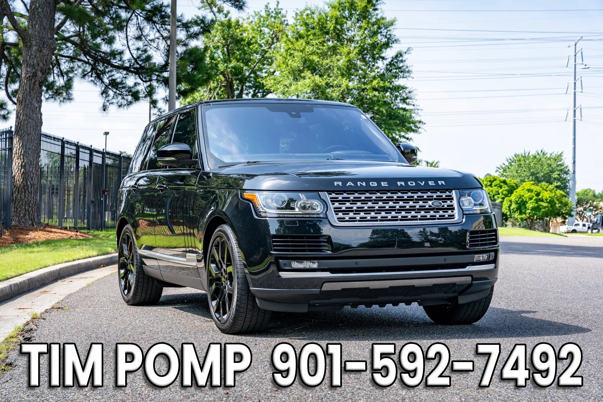 Used 2016 Land Rover Range Rover Supercharged AWD/4WD image 3