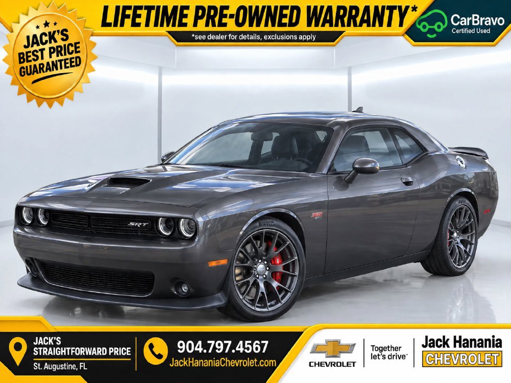 Used 2015 Dodge Challenger SRT RWD image 3
