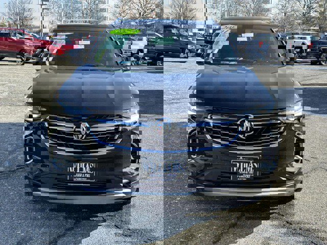 Used 2023 Buick Envision Essence image 2