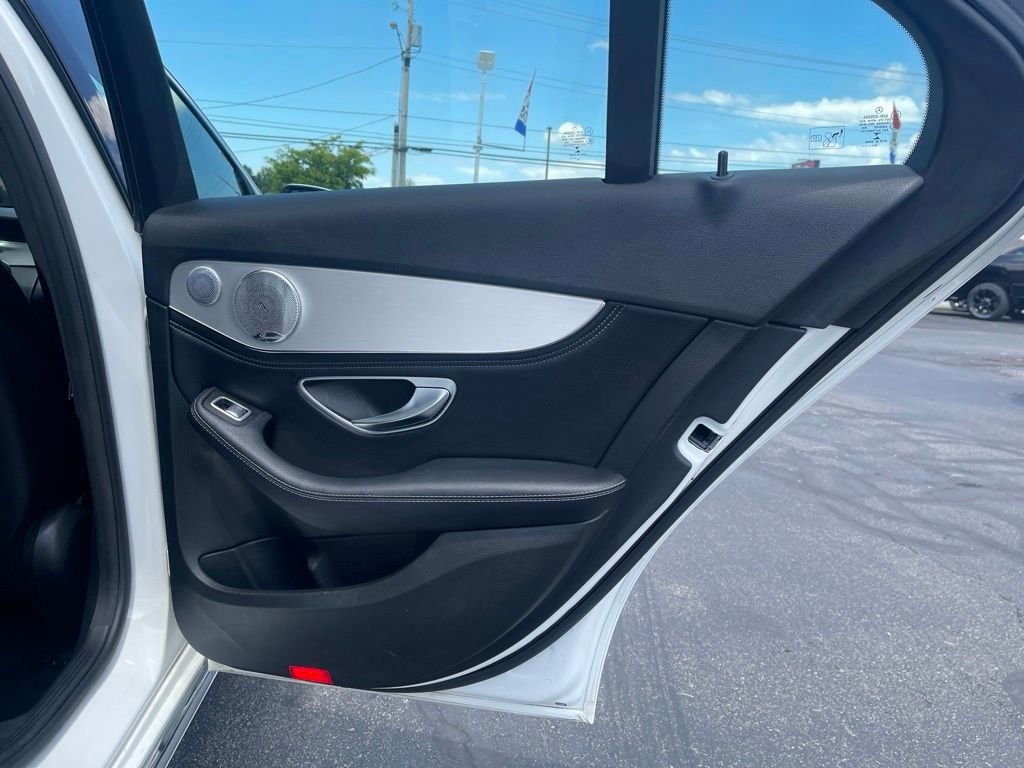Used 2015 Mercedes-Benz C 300 4MATIC Sedan image 14