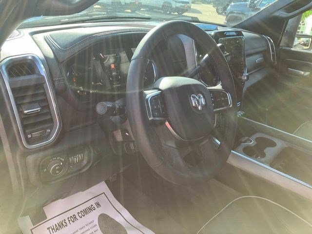 Used 2025 RAM 2500 Laramie AWD/4WD image 14