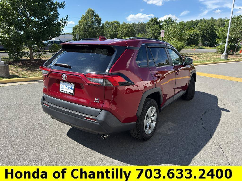 Used 2021 Toyota RAV4 LE AWD/4WD image 7