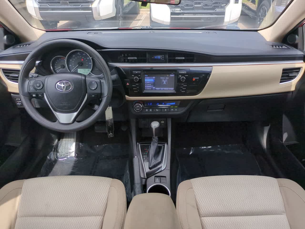 Used 2016 Toyota Corolla LE FWD image 14