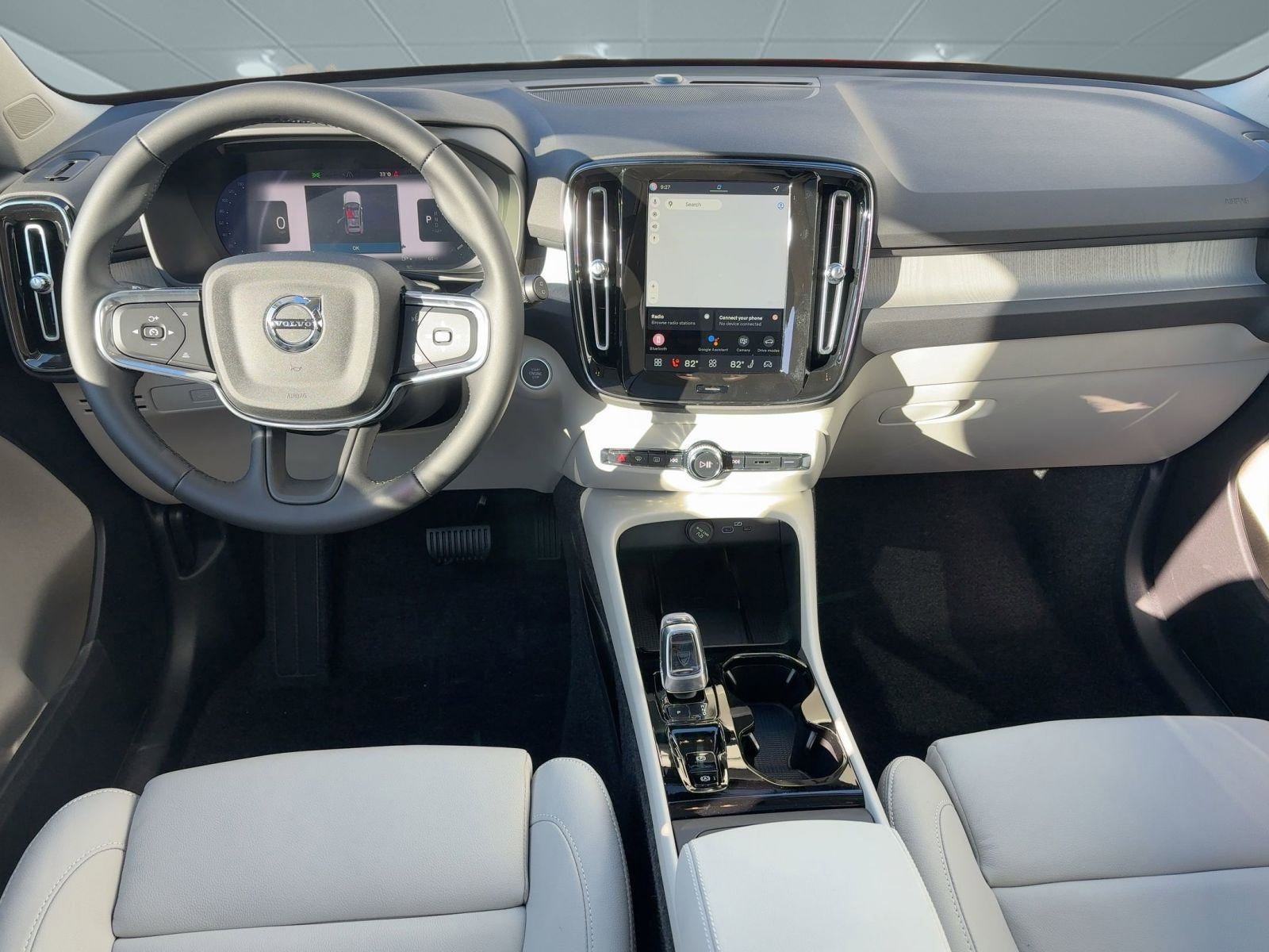 New 2026 Volvo XC40 B5 Plus w/ Protection Package Premier image 25