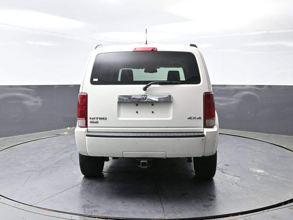 Used 2008 Dodge Nitro SLT w/ Sun & Wheels Group AWD/4WD image 12