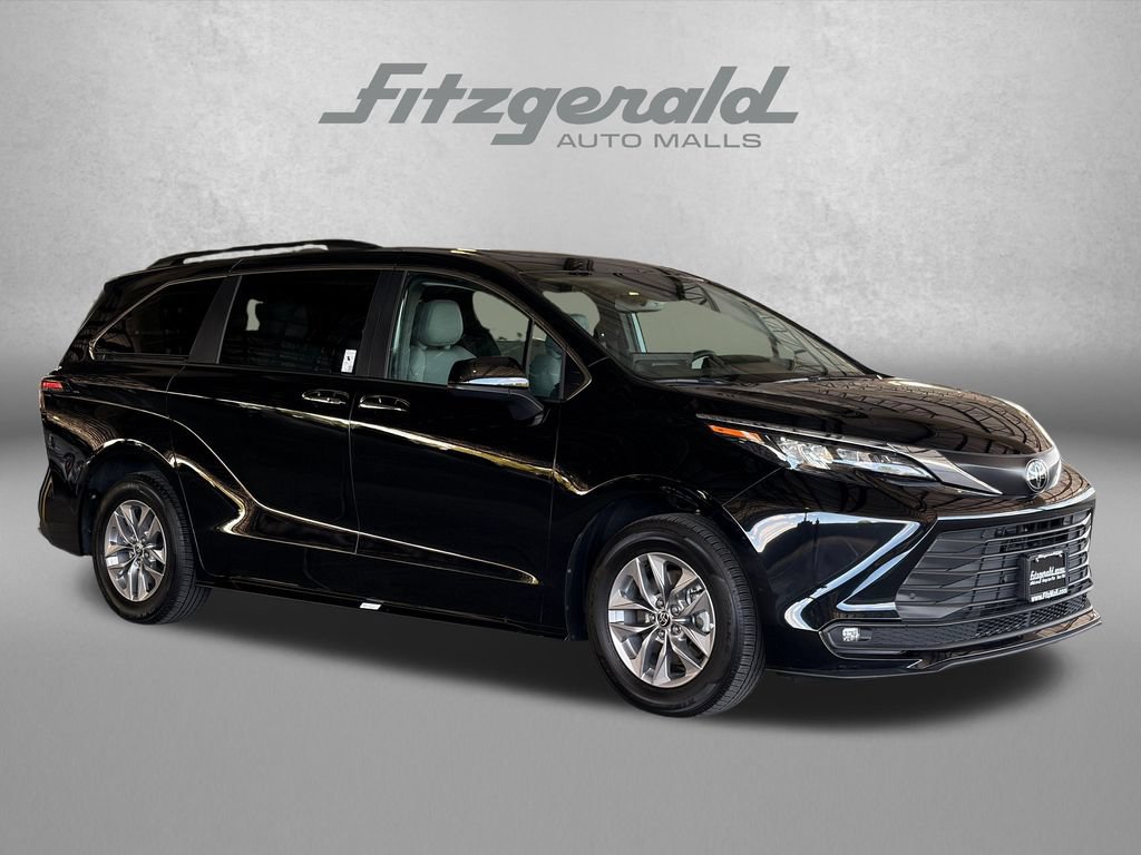 Certified 2026 Toyota Sienna XLE