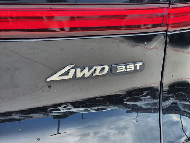 Used 2024 Genesis GV70 3.5T Sport w/ Sport Prestige Package AWD/4WD image 8